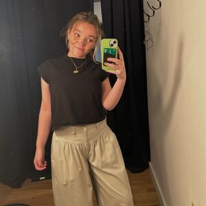 Black agolde top size medium